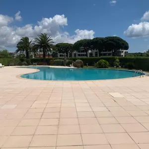 Spacious With Pool Located In The Marina Of Appartement Mandelieu